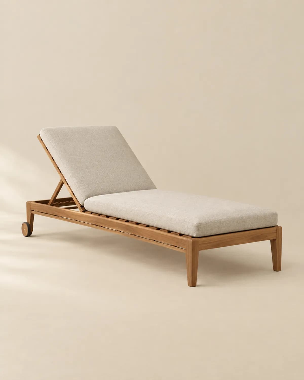 The Saltaire Sun Lounger, image 1